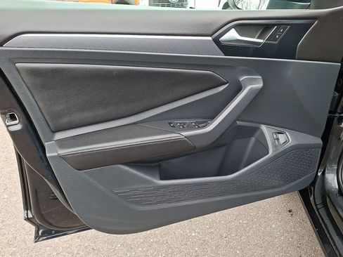 Used 2023 Volkswagen Jetta SE w/ Black Wheel Package image 14