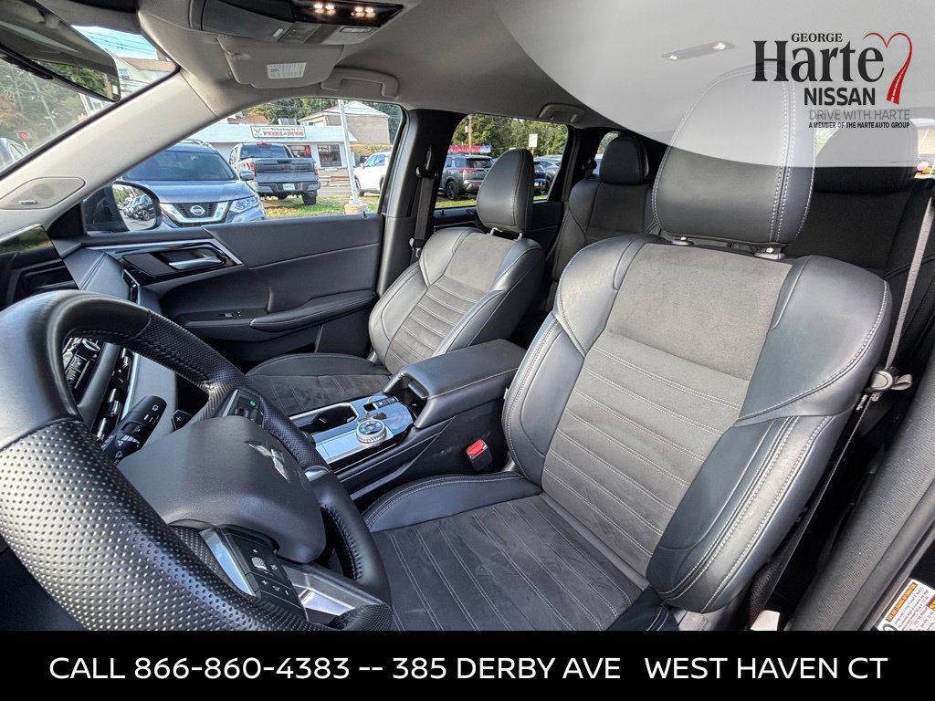 Used 2025 Mitsubishi Outlander SE AWD/4WD image 19