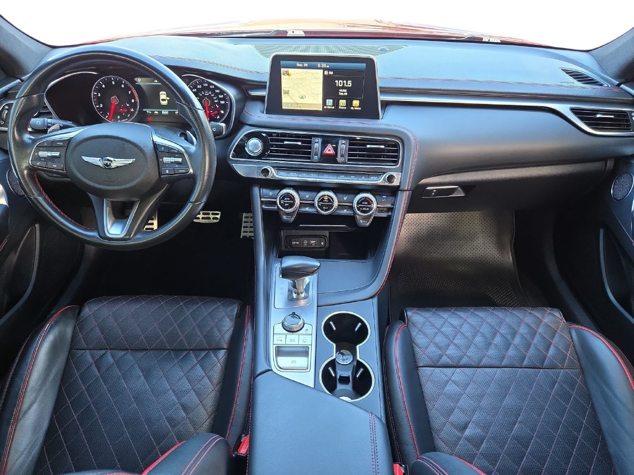 Used 2019 Genesis G70 3.3T Dynamic RWD image 9