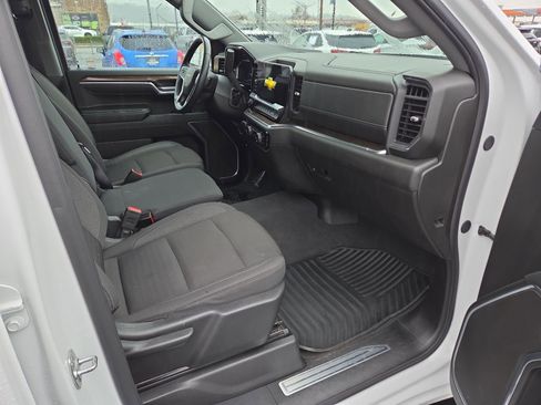 Certified 2025 Chevrolet Silverado 1500 LT image 17