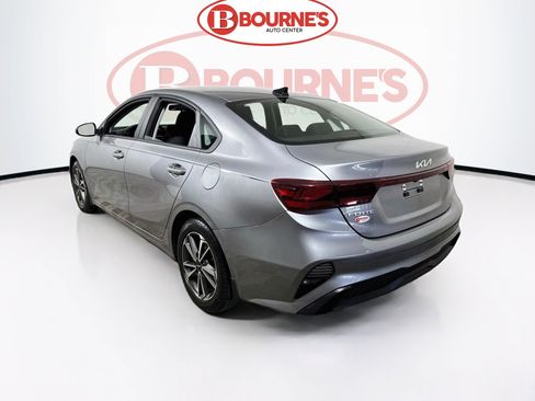 Used 2023 Kia Forte LXS w/ LXS Technology Package FWD image 7