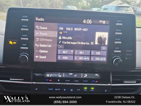 Used 2021 Toyota Sienna XLE image 14