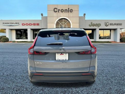 Used 2025 Honda CR-V EX-L image 4