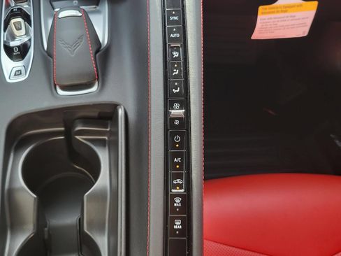 Used 2024 Chevrolet Corvette Stingray Coupe RWD image 20