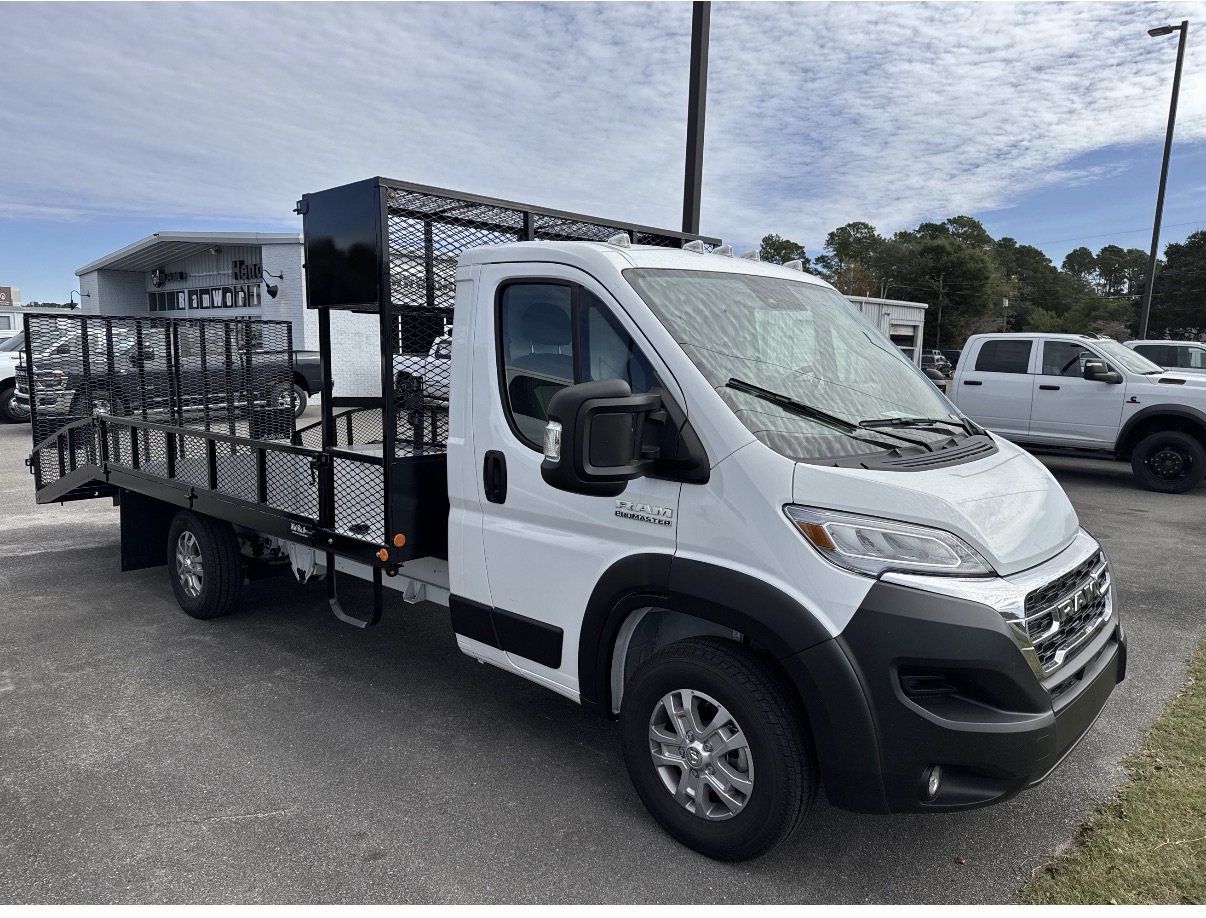 Used 2025 RAM ProMaster 3500 w/ Quick Order Package 22G SLT FWD image 31