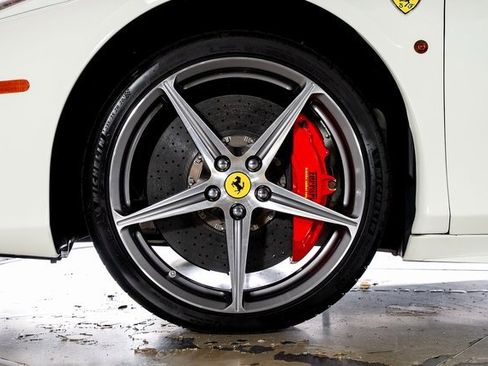 Used 2012 Ferrari 458 Italia Coupe image 16