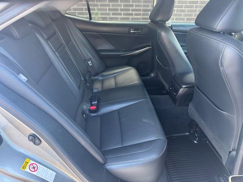 Used 2016 Lexus IS 200t image 13