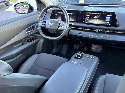 Used 2024 Nissan Ariya AWD image 18