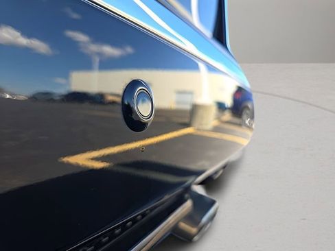 Used 2019 Toyota 4Runner Limited image 18