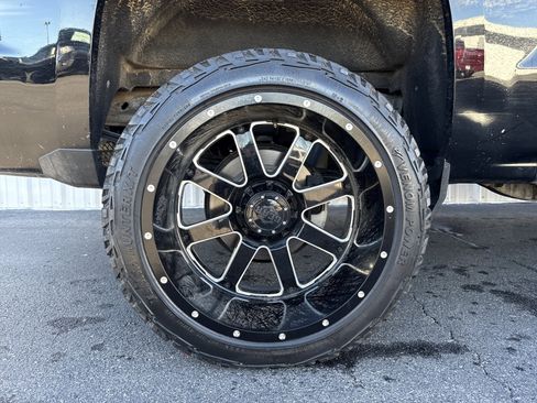 Used 2018 Chevrolet Silverado 1500 LT w/ Texas Edition image 27