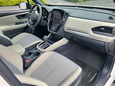 Certified 2025 Subaru Forester Premium AWD/4WD image 25