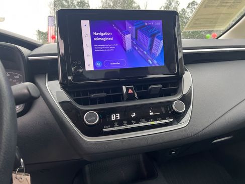 Used 2024 Toyota Corolla LE image 30