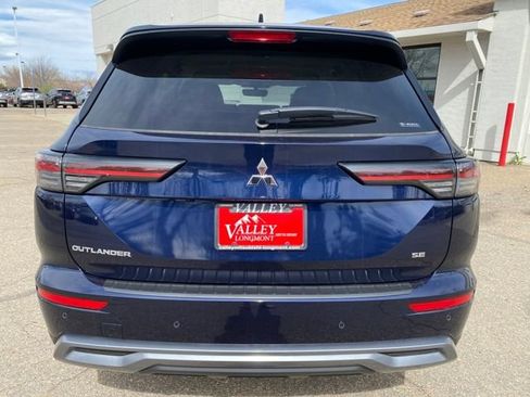 New 2026 Mitsubishi Outlander SE AWD/4WD image 4