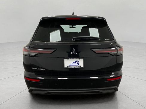 New 2026 Mitsubishi Outlander ES AWD/4WD image 37