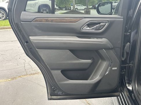 Used 2023 Chevrolet Tahoe Premier AWD/4WD image 22
