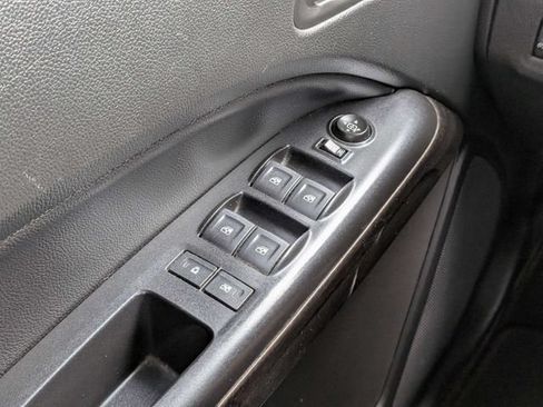 Used 2019 GMC Canyon SLE AWD/4WD image 18