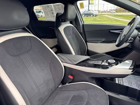 Used 2022 Kia EV6 GT-Line w/ GT-Line Suede Seat Package image 12