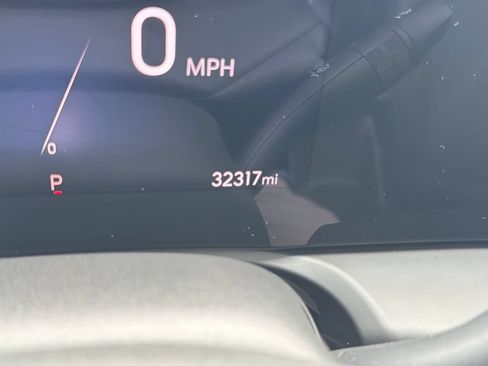 Certified 2024 Buick Encore GX Preferred w/ Comfort Package FWD image 19