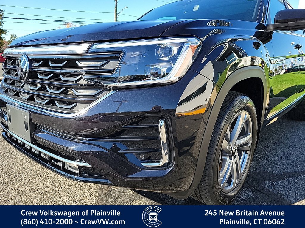 Certified 2024 Volkswagen Atlas Cross Sport SEL R-Line w/ Adventure Package AWD/4WD image 24