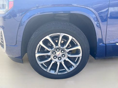 Used 2023 GMC Acadia Denali w/ Denali Ultimate Package FWD image 33