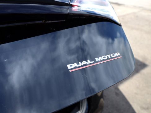 Used 2020 Tesla Model 3 Performance image 22