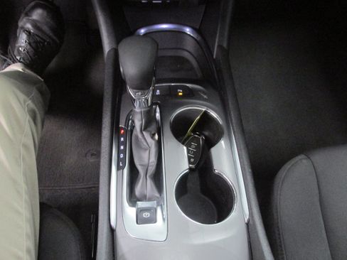 Used 2024 Chevrolet Malibu LT image 35