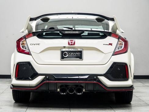 Used 2019 Honda Civic Type R image 11