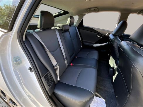 Used 2014 Toyota Prius Four image 23
