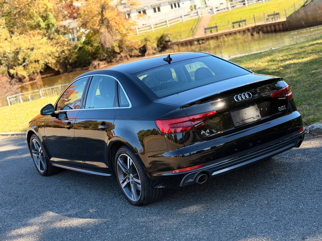 Used 2017 Audi A4 2.0T Premium Plus w/ Premium Plus Package AWD/4WD image 28