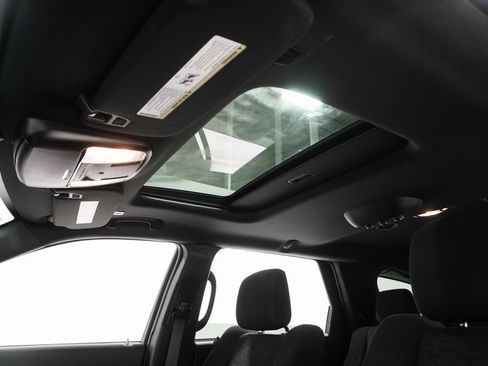 Certified 2024 Dodge Durango SXT image 12