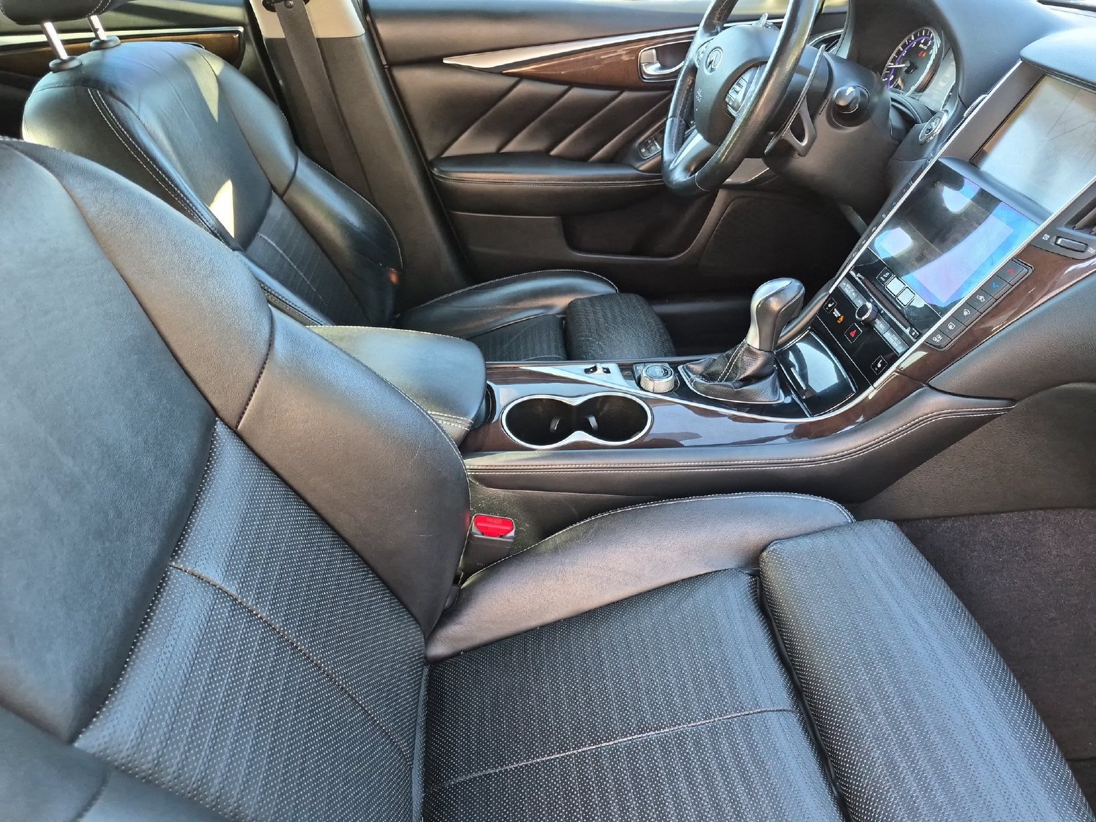 Used 2017 INFINITI Q50 Sport AWD/4WD image 32