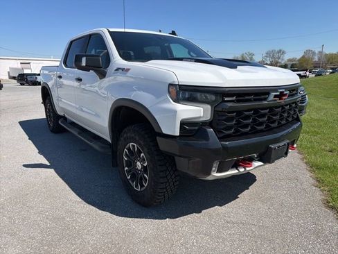 Used 2024 Chevrolet Silverado 1500 ZR2 image 1