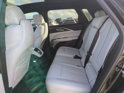 Used 2024 Cadillac Lyriq Luxury image 15