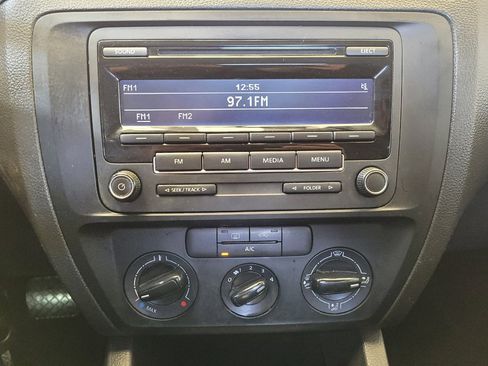 Used 2015 Volkswagen Jetta S FWD image 25