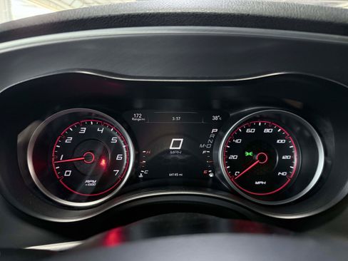 Used 2022 Dodge Charger SXT RWD image 17