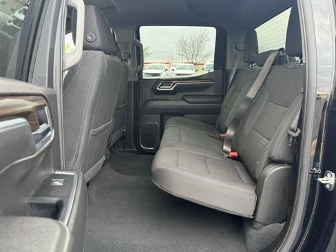 Used 2025 Chevrolet Silverado 1500 LT image 38