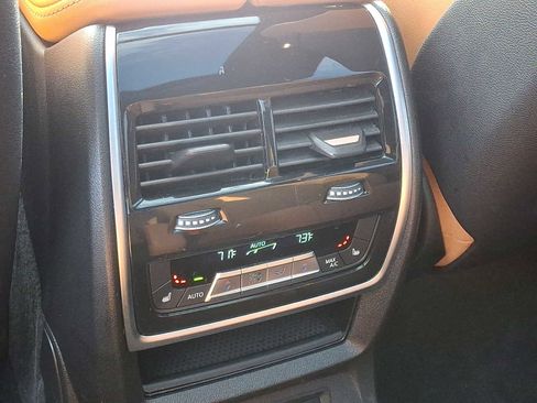 Used 2024 BMW X7 xDrive40i w/ M Sport Package image 12