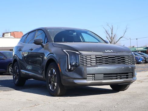 New 2026 Kia Sportage LX image 1
