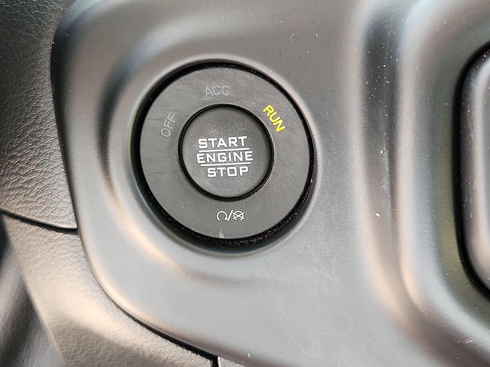 Used 2021 Jeep Wrangler Sport AWD/4WD image 17