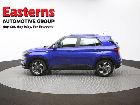 Used 2024 Hyundai Venue SEL FWD image 59
