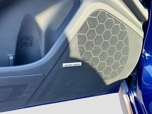 Certified 2025 Subaru Crosstrek 2.5i Limited w/ Crosstrek Mirror Package image 26