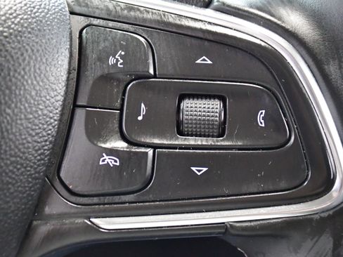 Used 2025 Buick Encore GX Preferred AWD/4WD image 24