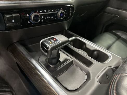 Used 2023 Chevrolet Silverado 1500 LT Trail Boss w/ LPO, Dark Essentials Package AWD/4WD image 25