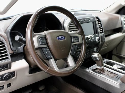 Certified 2019 Ford F150 Limited image 28