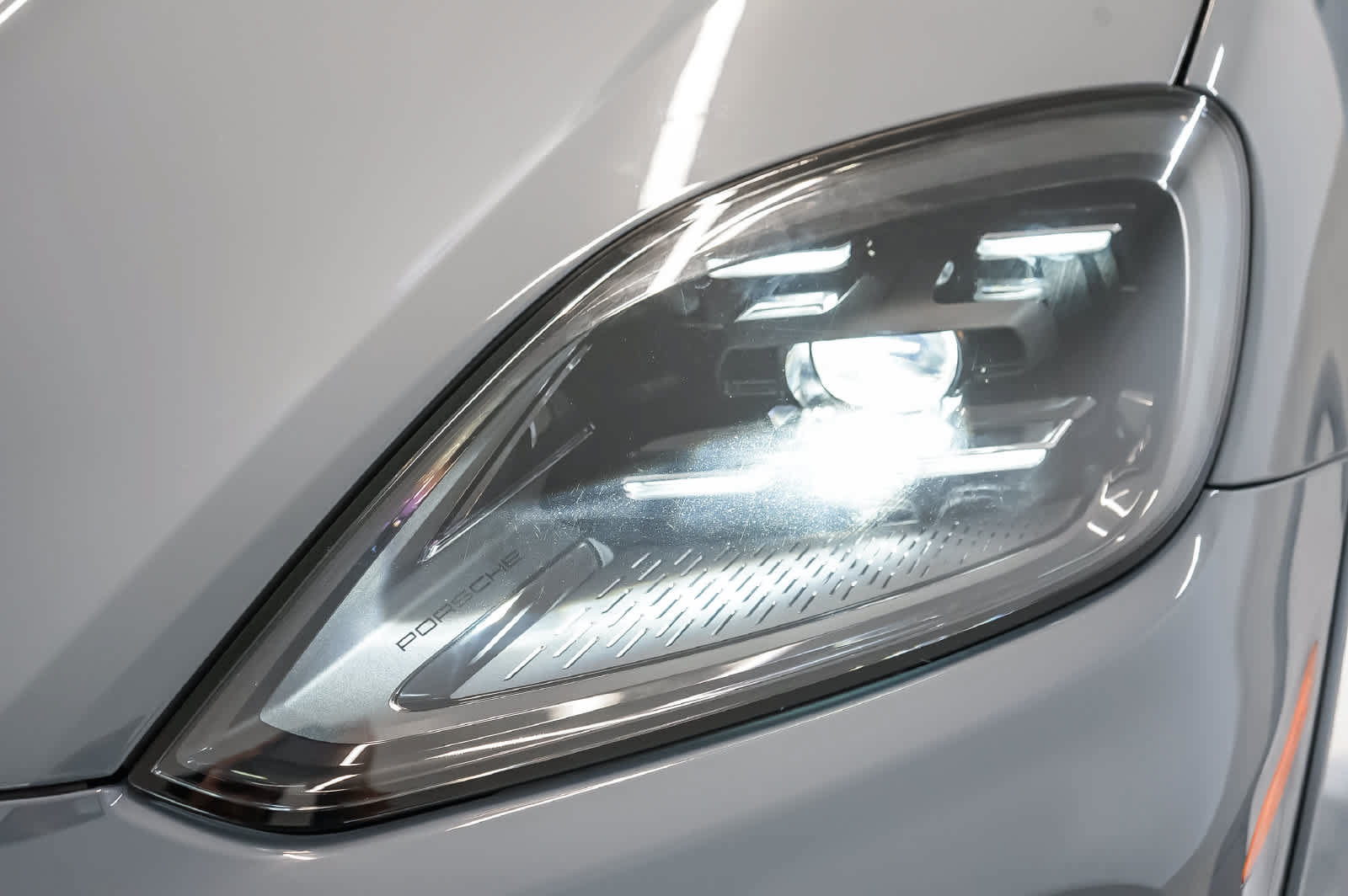 Certified 2024 Porsche Cayenne S AWD/4WD image 15