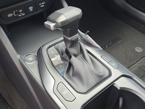 New 2026 Kia K4 FWD image 25