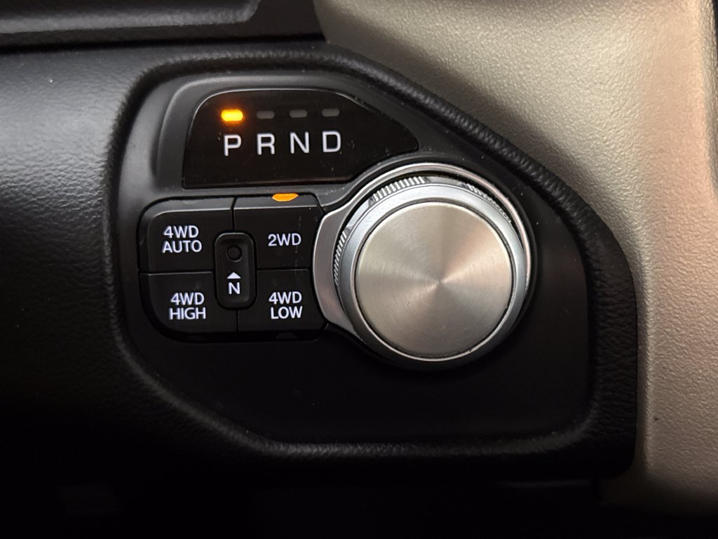 Used 2019 RAM 1500 Laramie AWD/4WD image 21