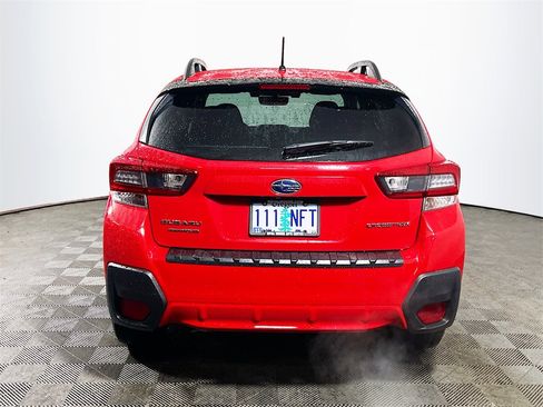 Used 2021 Subaru Crosstrek 2.0i image 7