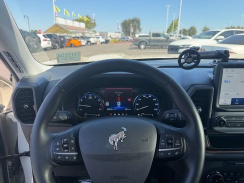 Used 2024 Ford Bronco Sport Outer Banks w/ Tech Package AWD/4WD image 16