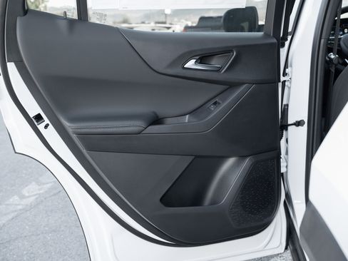 New 2026 Chevrolet Equinox LT w/ Safety and Technology Package image 31